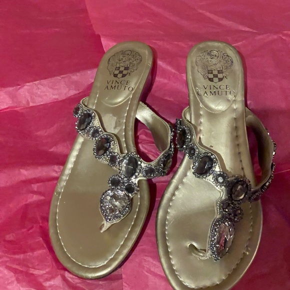 Vince Camuto Shoes - Vince Camuto Womens Imanal Gold Leather sandals 6